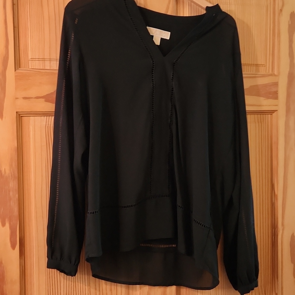 Michael Kors Flowy Light Weight pullover dress shirt